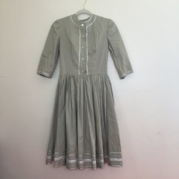 Vintage Handmade Sage Green Dress with Silver Trims Size XS - Picture 1 of 9